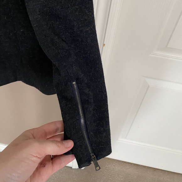 Club Monaco charcoal blazer - Picture 9 of 10